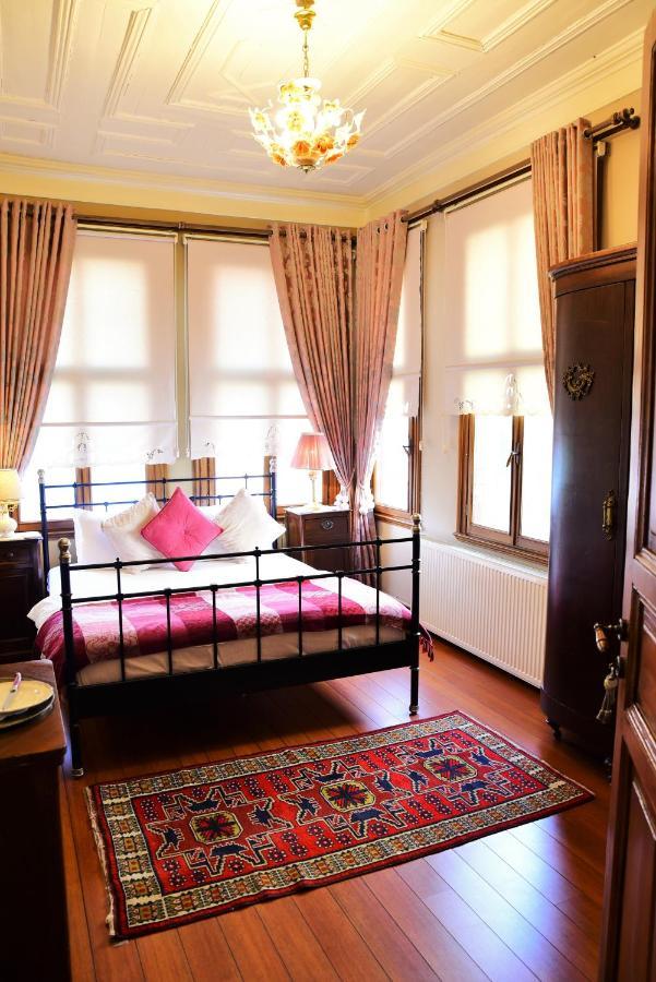 ออตโตมัน สวีทส์ บาย เซรา เฮาส์ Bed & Breakfast อิสตันบูล ภายนอก รูปภาพ