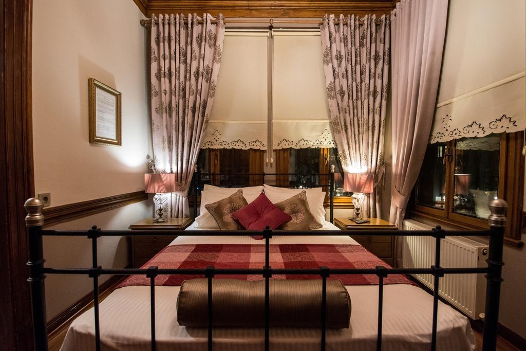 ออตโตมัน สวีทส์ บาย เซรา เฮาส์ Bed & Breakfast อิสตันบูล ห้อง รูปภาพ